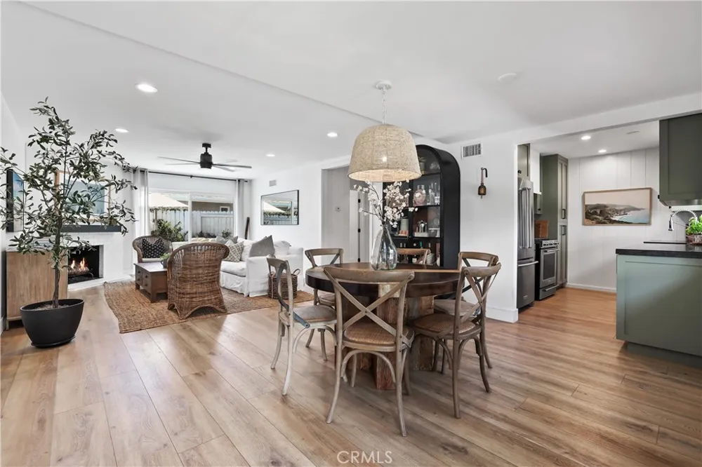 1741 Tustin Avenue #14D Costa Mesa, CA 92627