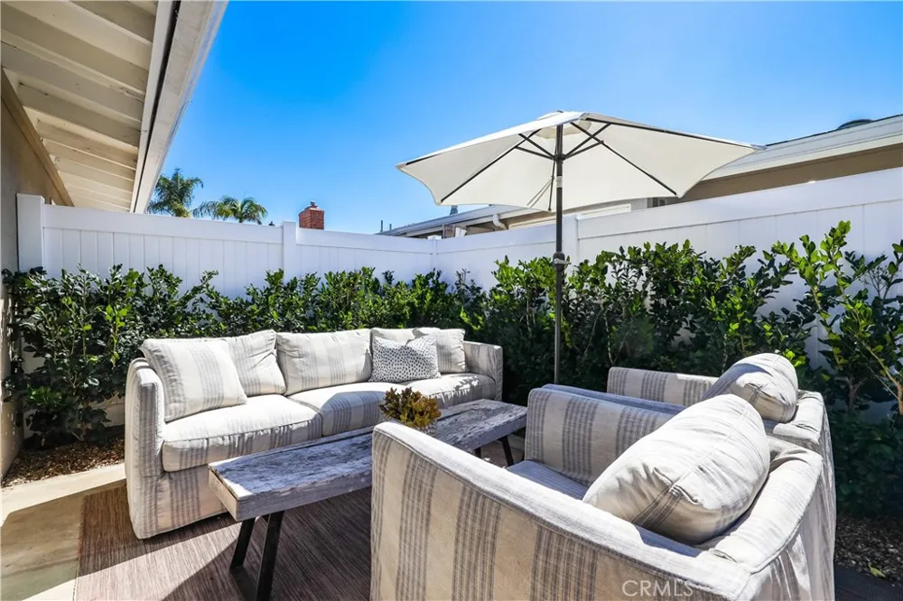 1741 Tustin Avenue #14D Costa Mesa, CA 92627