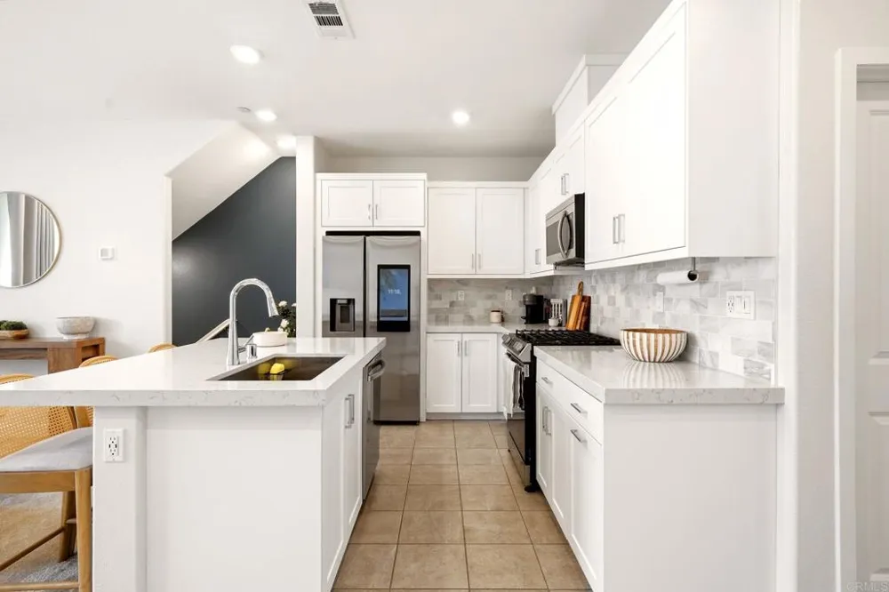 2166 Reed Drive San Diego, CA 92154