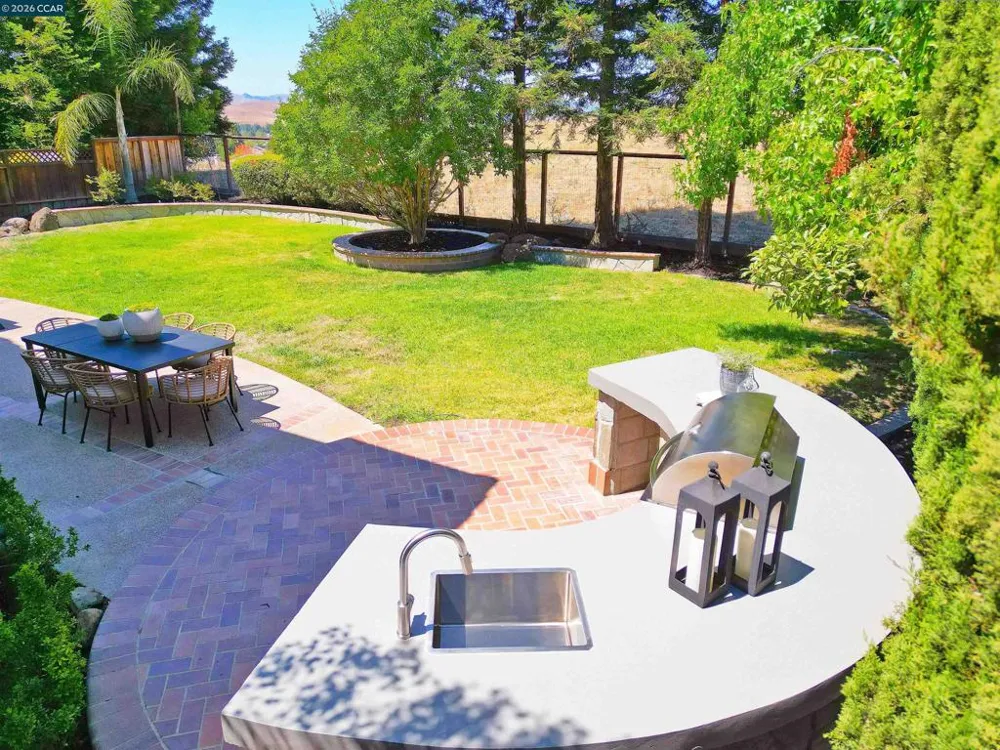 312 Sunset Dr Danville, CA 94506