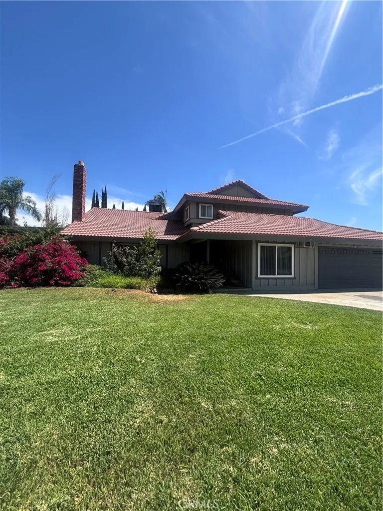 19559 Oakland Rialto, CA 92377