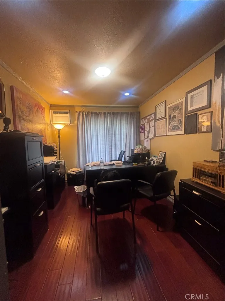19559 Oakland Rialto, CA 92377