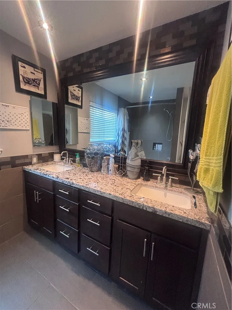 19559 Oakland Rialto, CA 92377