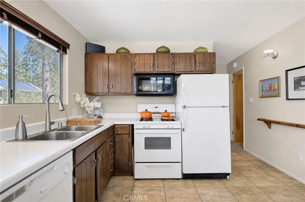 1604 Woodland Drive Pine Mountain Club, CA 93222