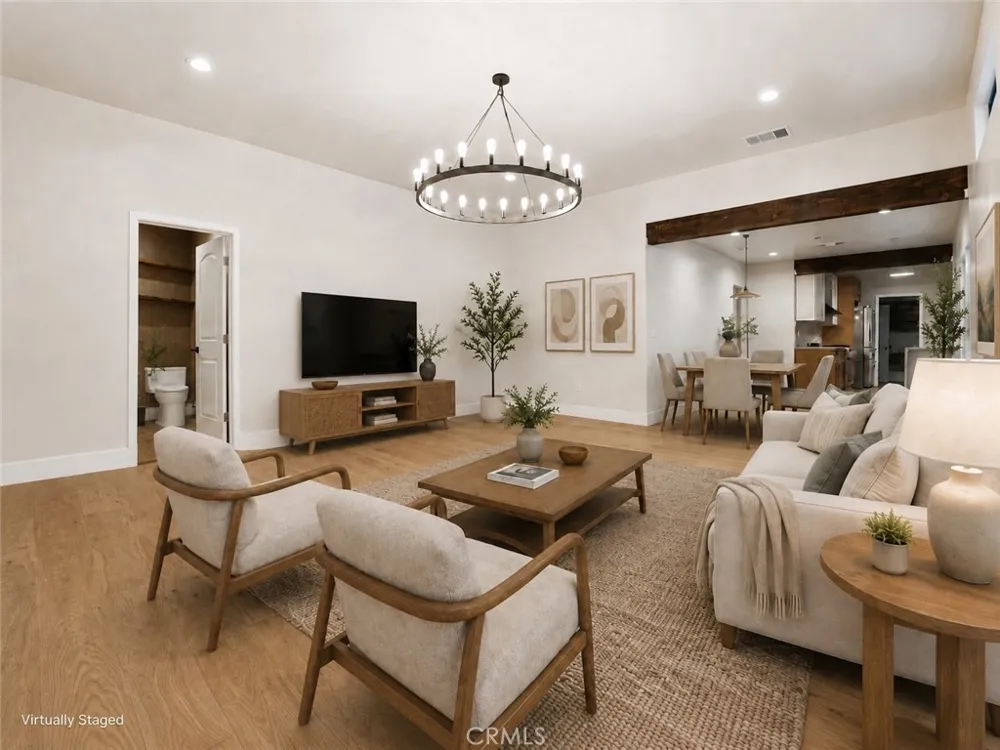 3432 Larissa Los Angeles, CA 90026
