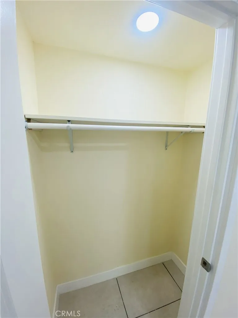 2558 W Lullaby Lane #STUDIO Anaheim, CA 92804