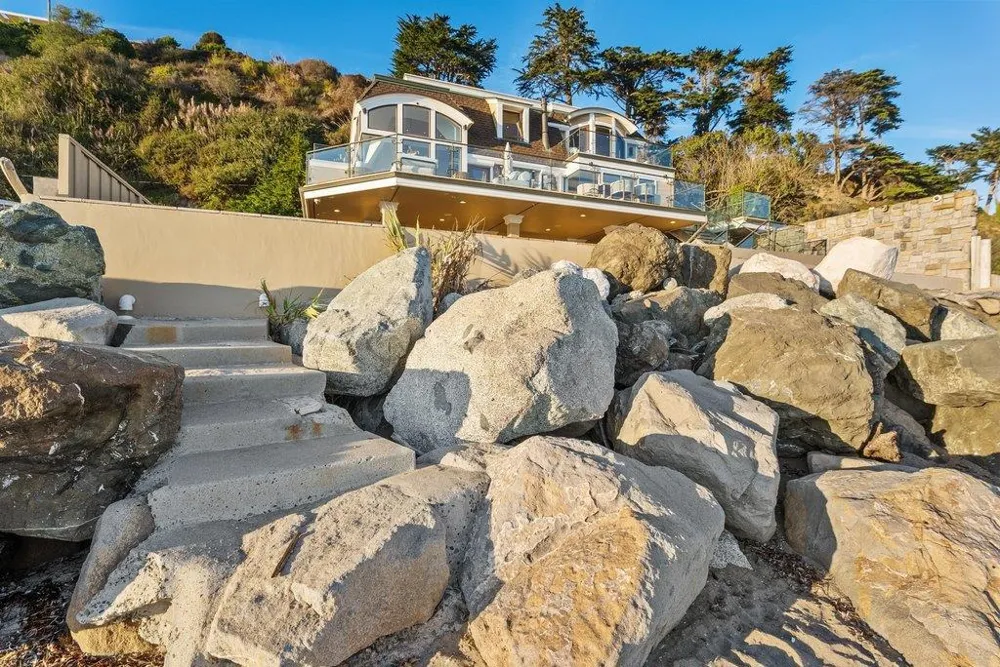 725 Las Olas Drive Aptos, CA 95003