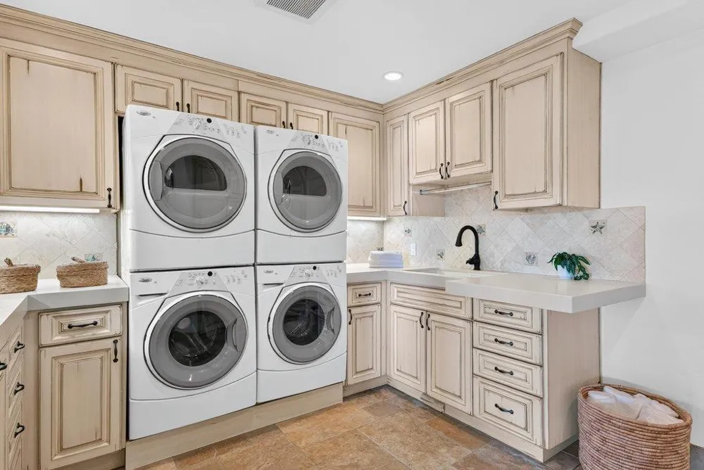 725 Las Olas Drive Aptos, CA 95003