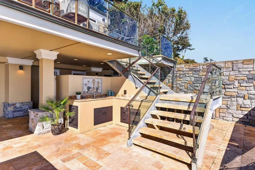 725 Las Olas Drive Aptos, CA 95003