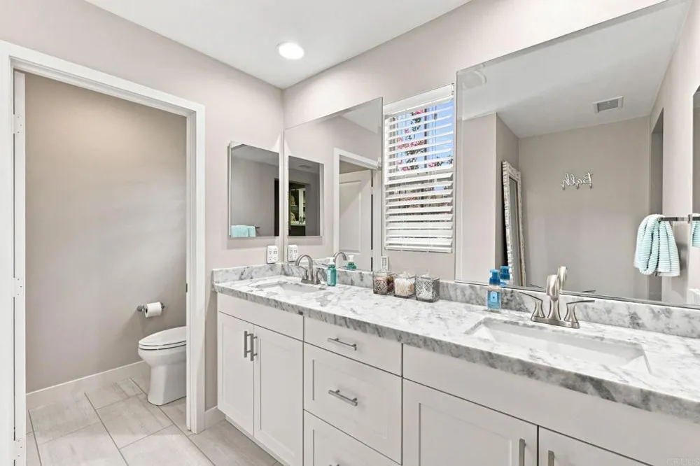4318 Pacifica Way #2 Oceanside, CA 92056