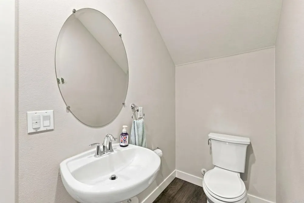 4318 Pacifica Way #2 Oceanside, CA 92056