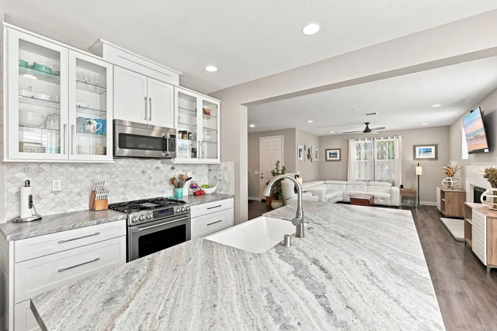 4318 Pacifica Way #2 Oceanside, CA 92056