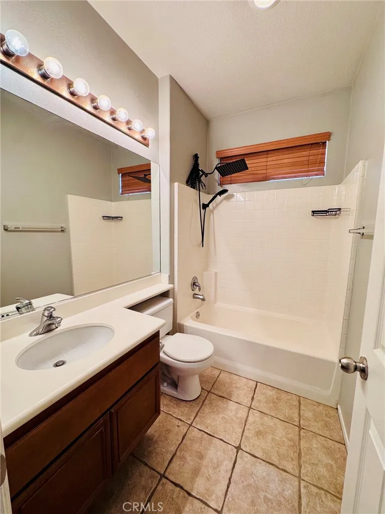 16832 Fox Trot Lane Moreno Valley, CA 92555