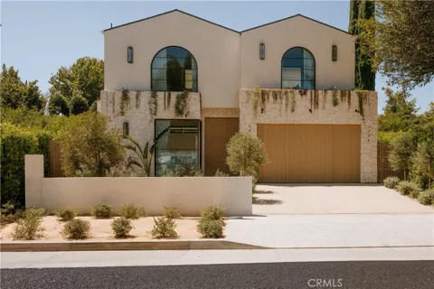 5005 Rubio Avenue