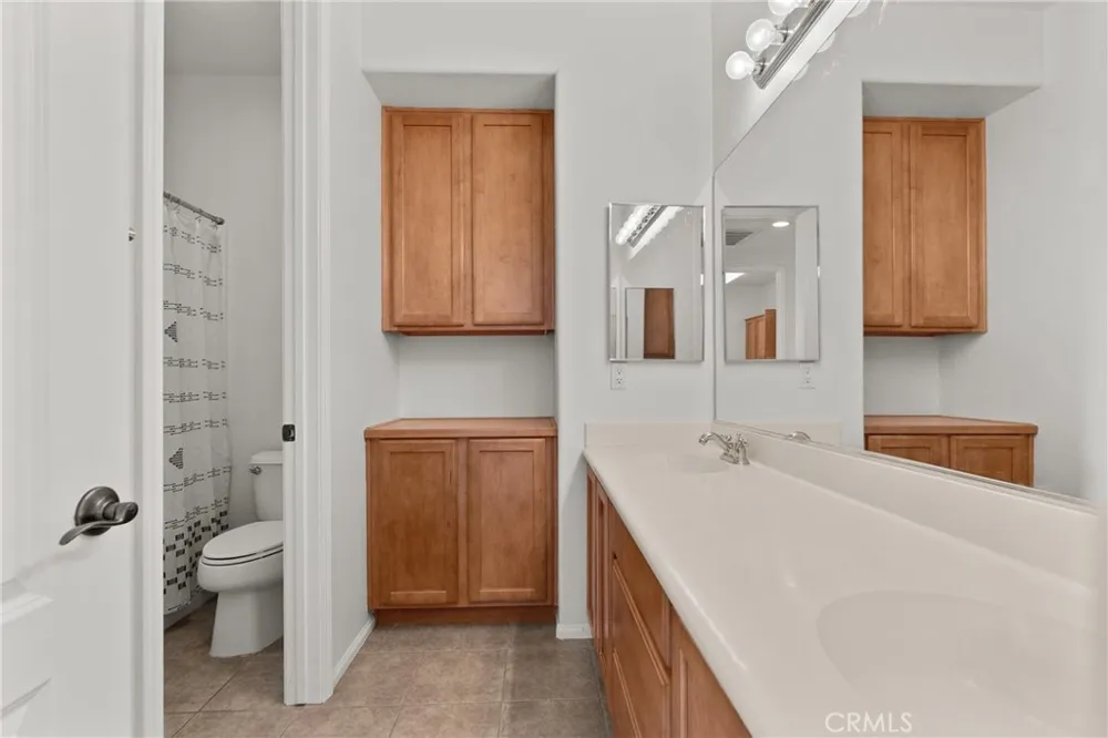 44843 Mariposa Lancaster, CA 93536