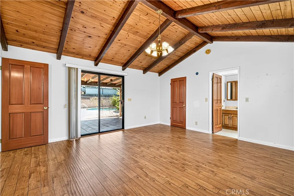 23032 Cohasset Street West Hills, CA 91307