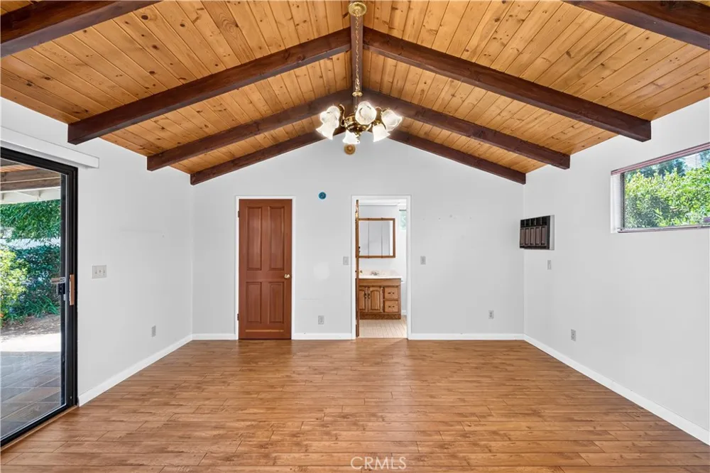 23032 Cohasset Street West Hills, CA 91307