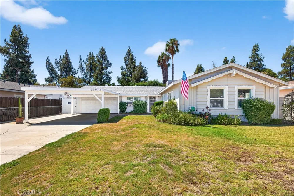 23032 Cohasset Street West Hills, CA 91307