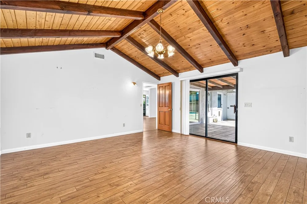 23032 Cohasset Street West Hills, CA 91307