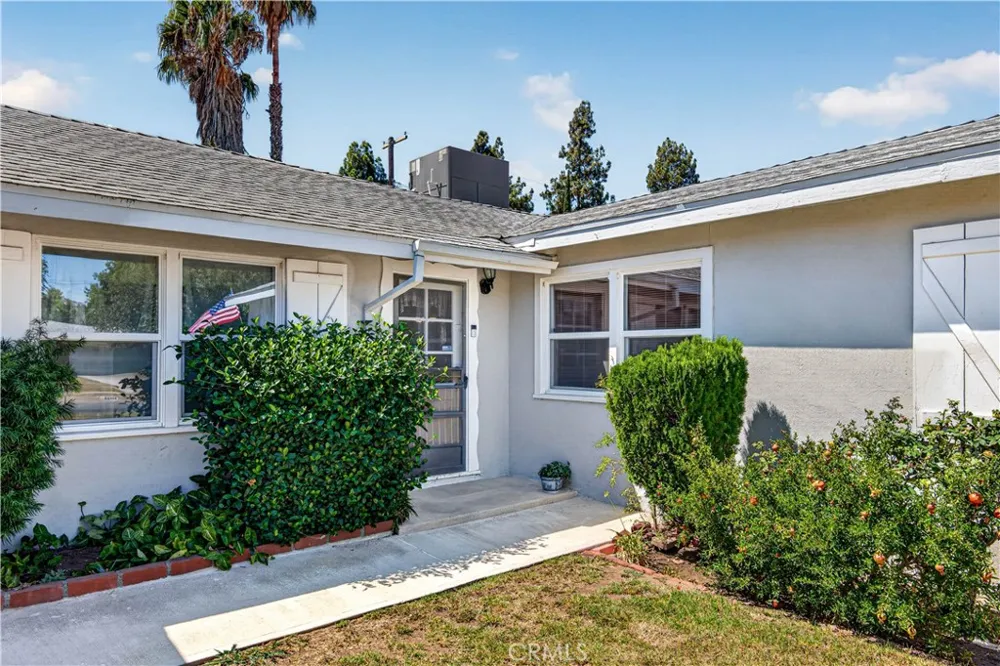23032 Cohasset Street West Hills, CA 91307