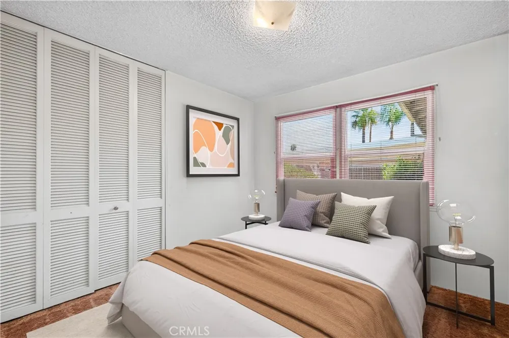 23032 Cohasset Street West Hills, CA 91307