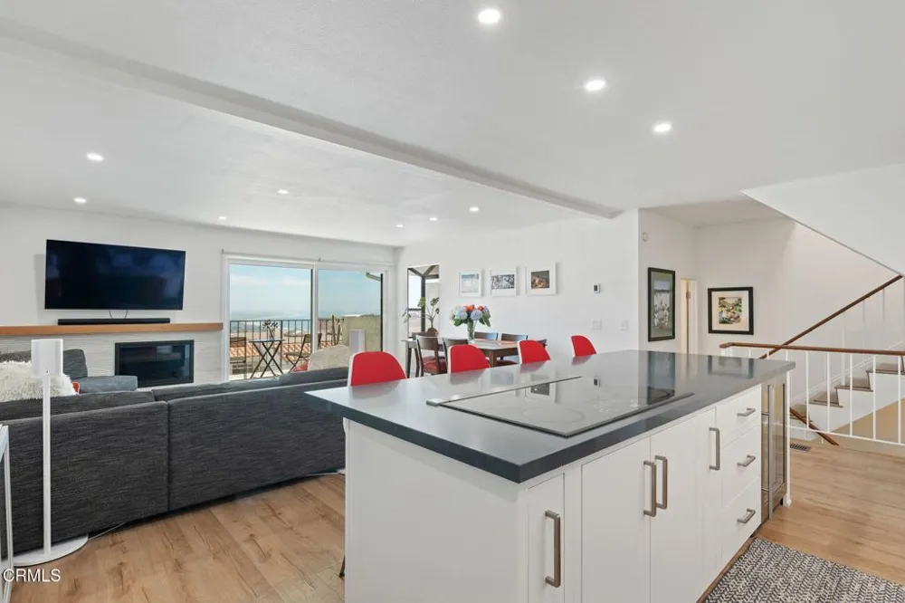 929 Vallecito Drive Ventura, CA 93001