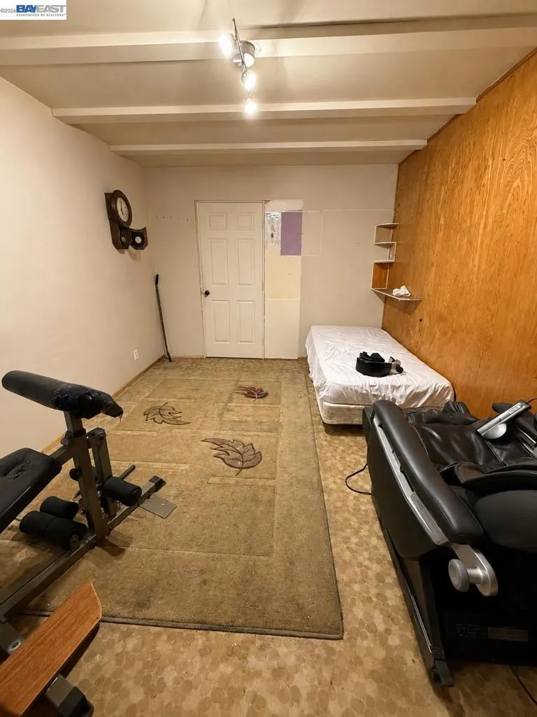 5814 Hemlock St Sacramento, CA 95841