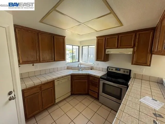 29391 Taylor Ave Hayward, CA 94544