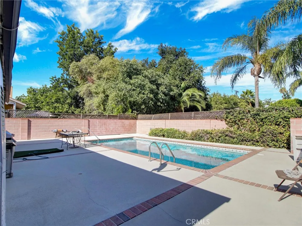 6928 Tobias Avenue Van Nuys, CA 91405