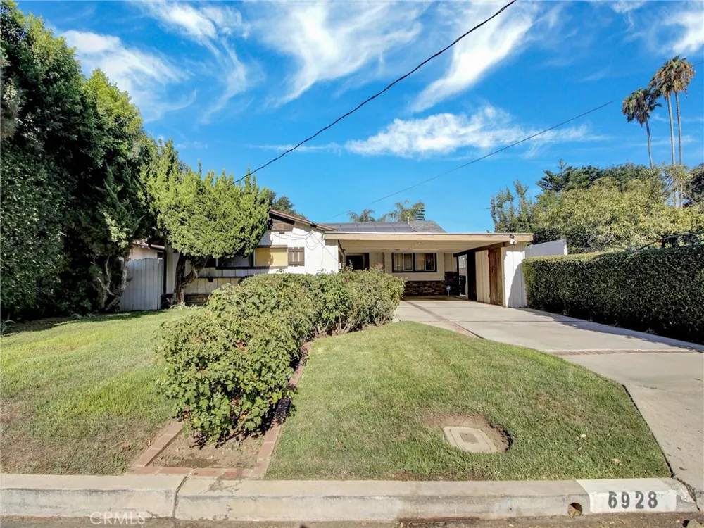 6928 Tobias Avenue Van Nuys, CA 91405