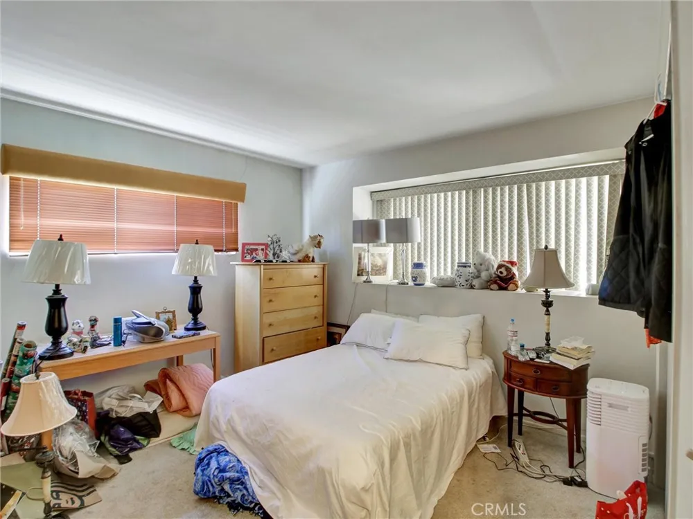 6928 Tobias Avenue Van Nuys, CA 91405