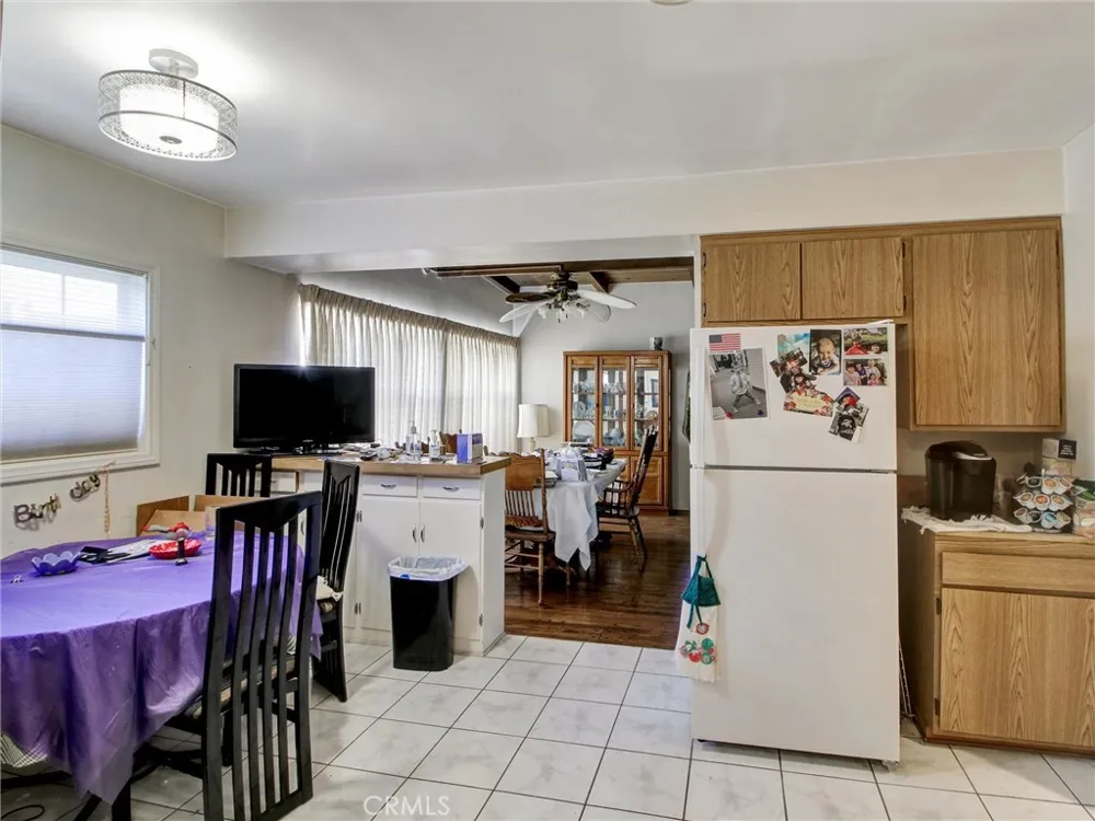 6928 Tobias Avenue Van Nuys, CA 91405