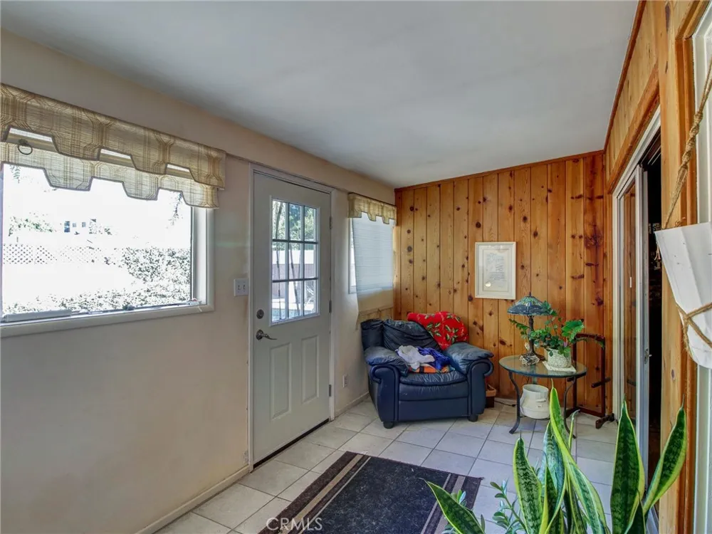 6928 Tobias Avenue Van Nuys, CA 91405
