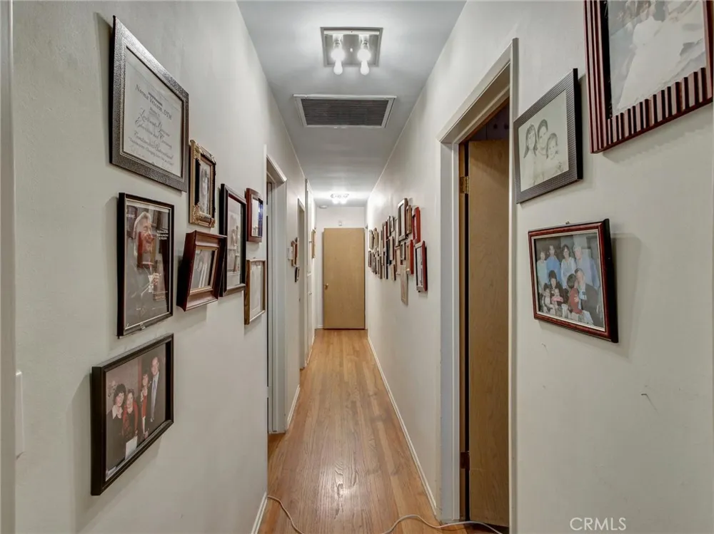 6928 Tobias Avenue Van Nuys, CA 91405