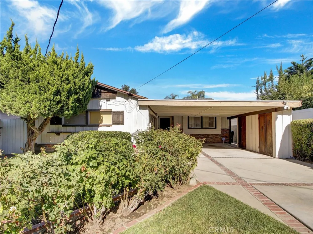 6928 Tobias Avenue Van Nuys, CA 91405