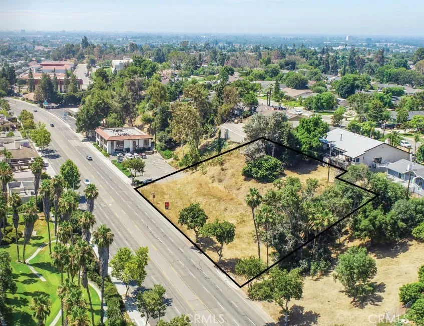 1555 North Harbor Fullerton, CA 92835