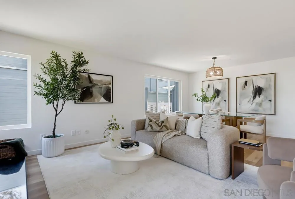 857 America Way Del Mar, CA 92014