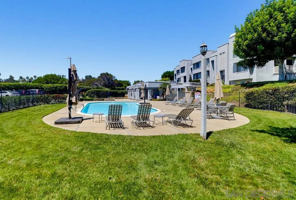 857 America Way Del Mar, CA 92014