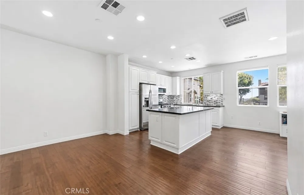 2043 Owens Drive Fullerton, CA 92833