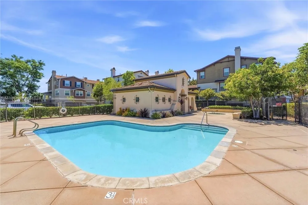 2043 Owens Drive Fullerton, CA 92833