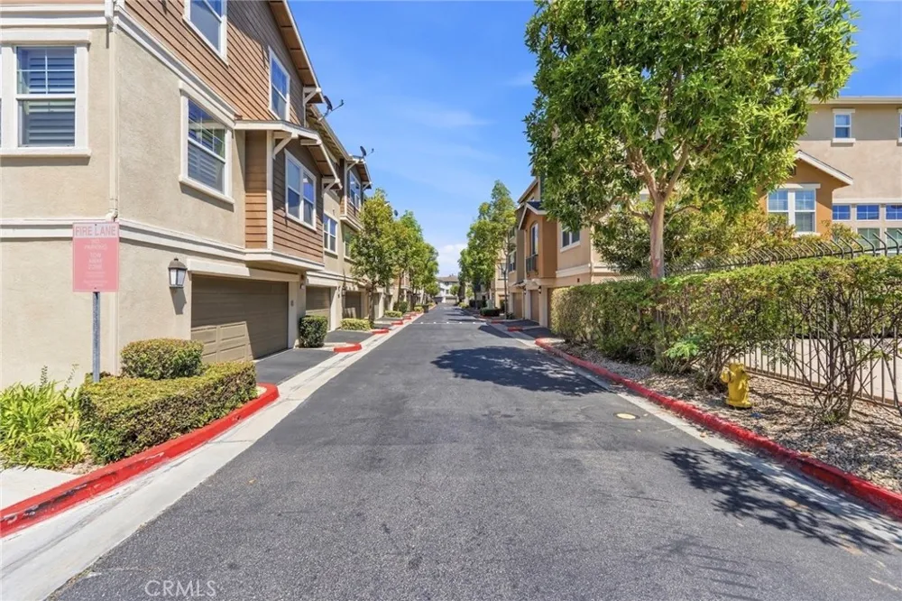 2043 Owens Drive Fullerton, CA 92833