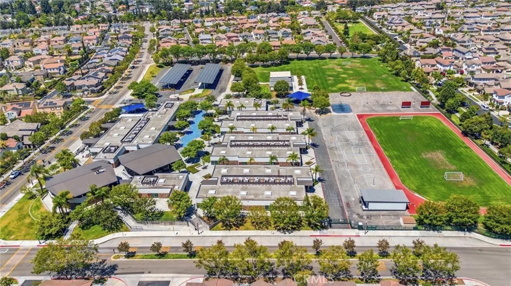 2043 Owens Drive Fullerton, CA 92833