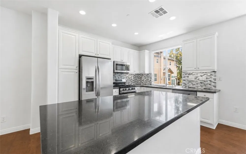 2043 Owens Drive Fullerton, CA 92833
