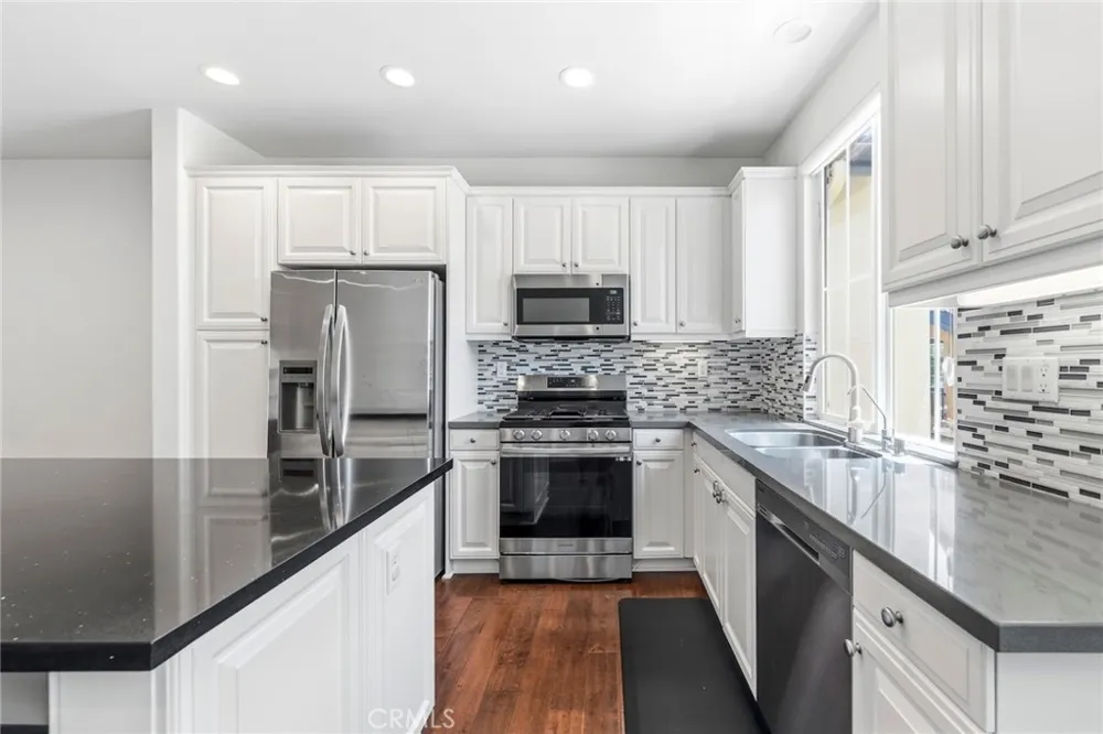2043 Owens Drive Fullerton, CA 92833
