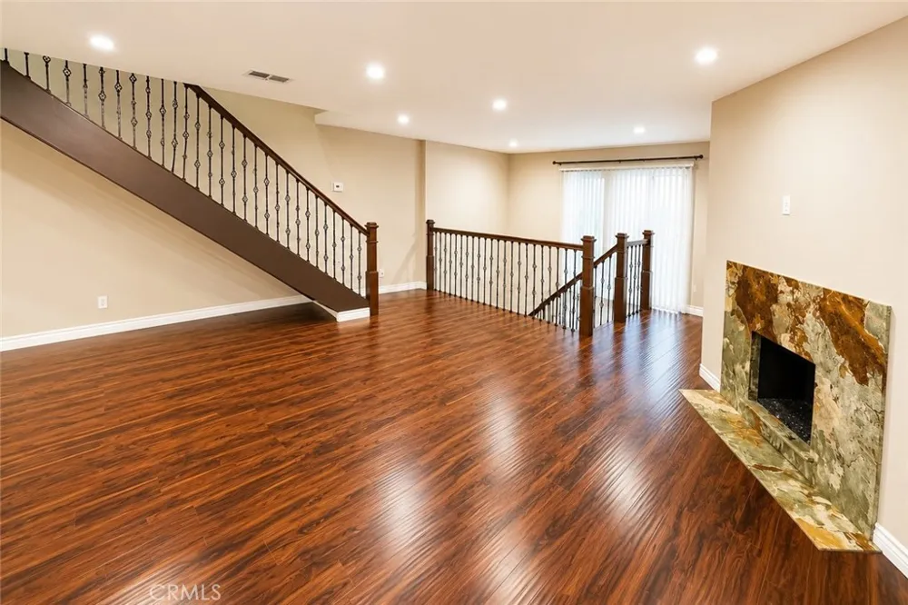 1910 Grismer #H Burbank, CA 91504