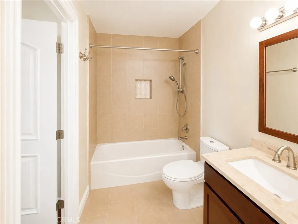 1910 Grismer #H Burbank, CA 91504