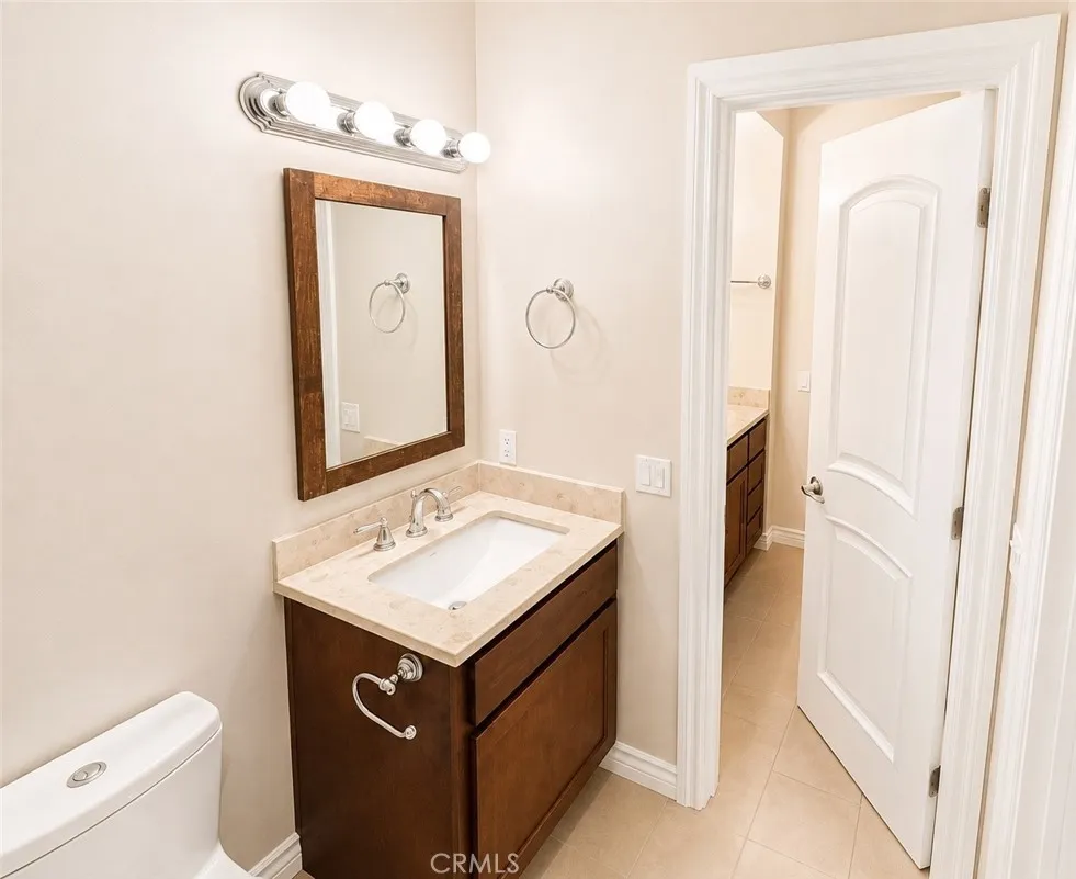 1910 Grismer #H Burbank, CA 91504