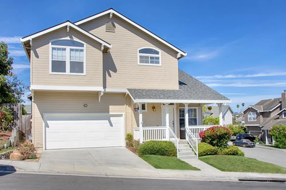 73 Firethorne Way Watsonville, CA 95076