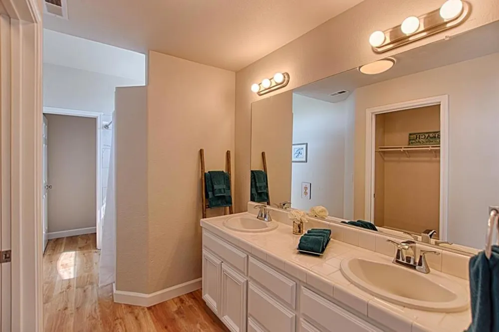 73 Firethorne Way Watsonville, CA 95076
