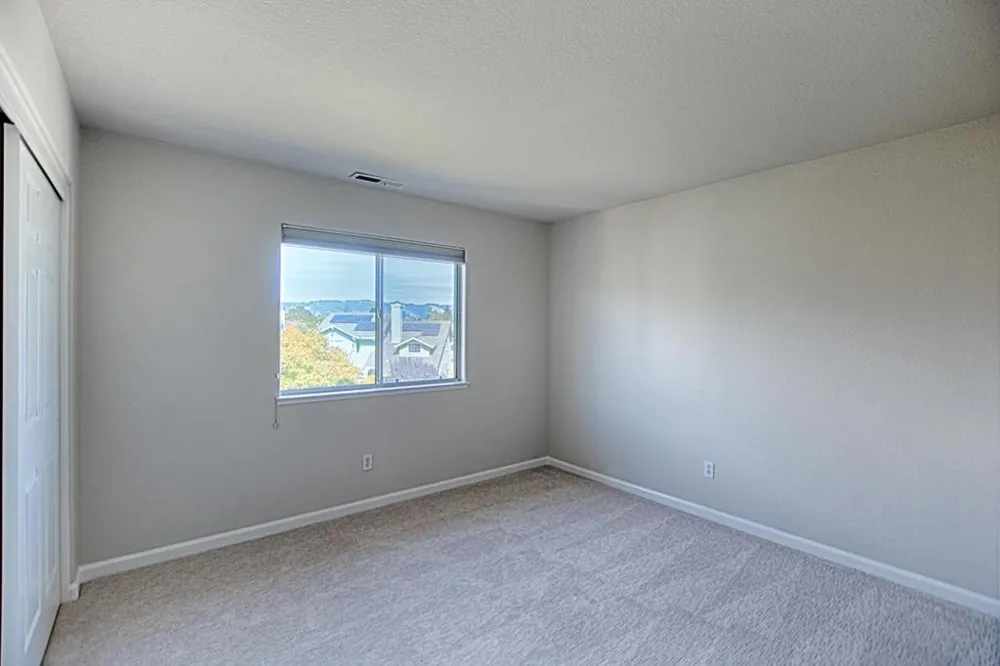 73 Firethorne Way Watsonville, CA 95076